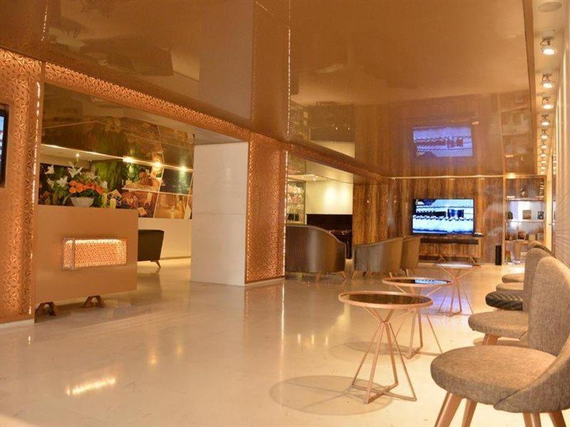 Oum Palace & 4* Casa Blanca