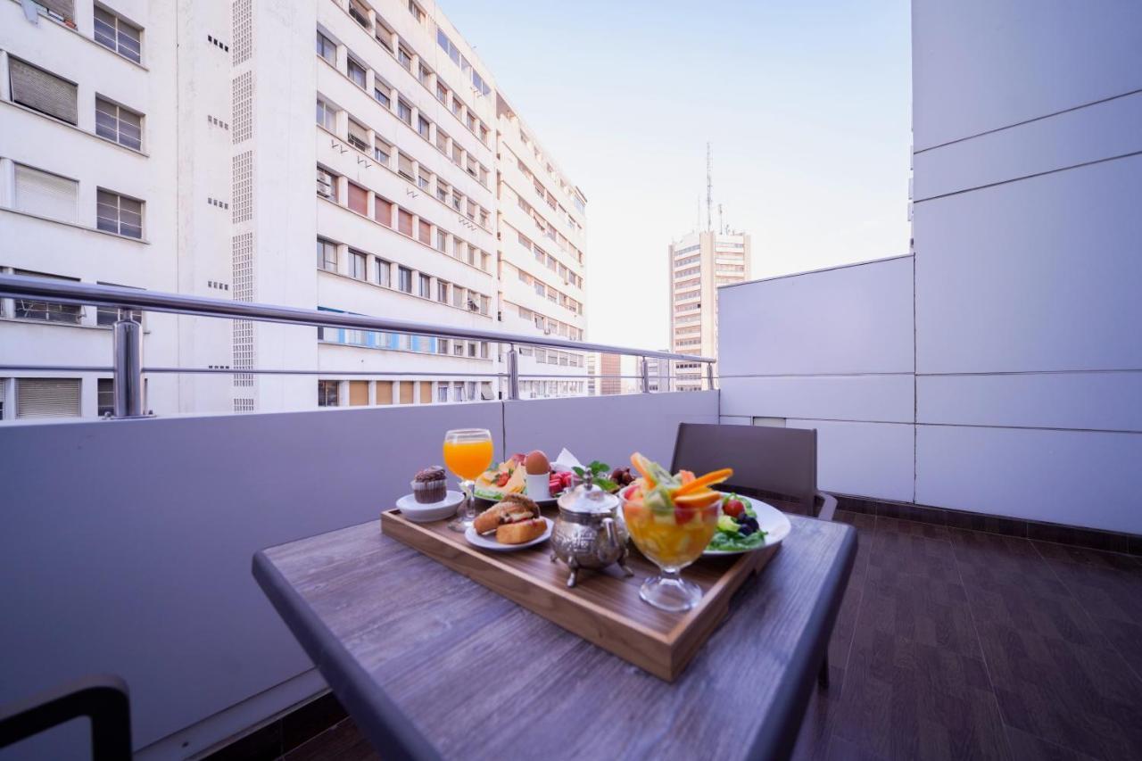 Hotel Oum Palace & 4*