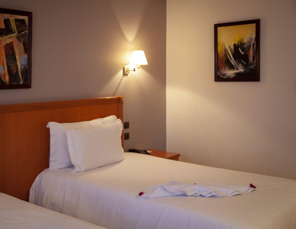 Hotel Oum Palace &