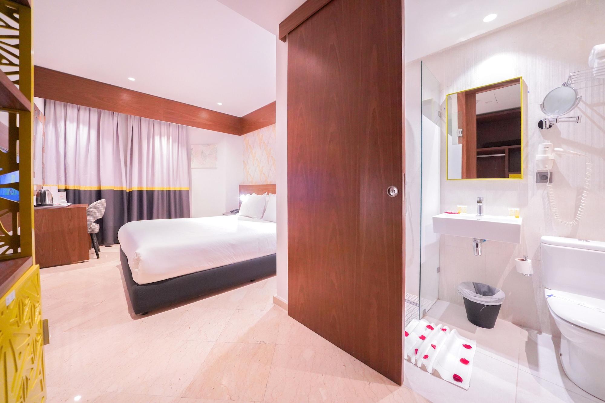 Oum Palace & Hotel 4*