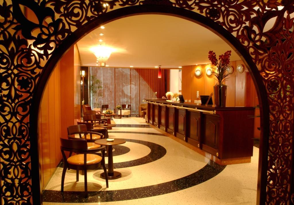 Oum Palace & Hotel Casa Blanca