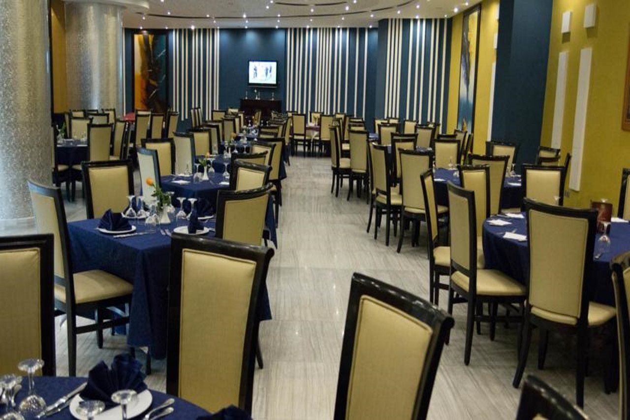 Hotel Oum Palace &